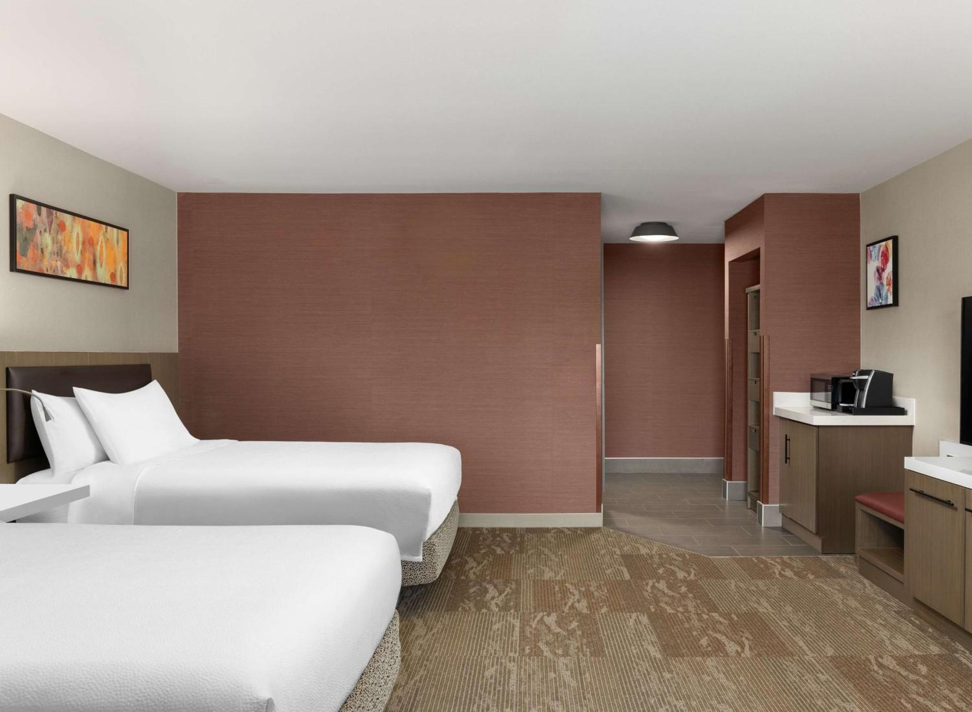 איירוויי הייטס Hilton Garden Inn Spokane Airport מראה חיצוני תמונה